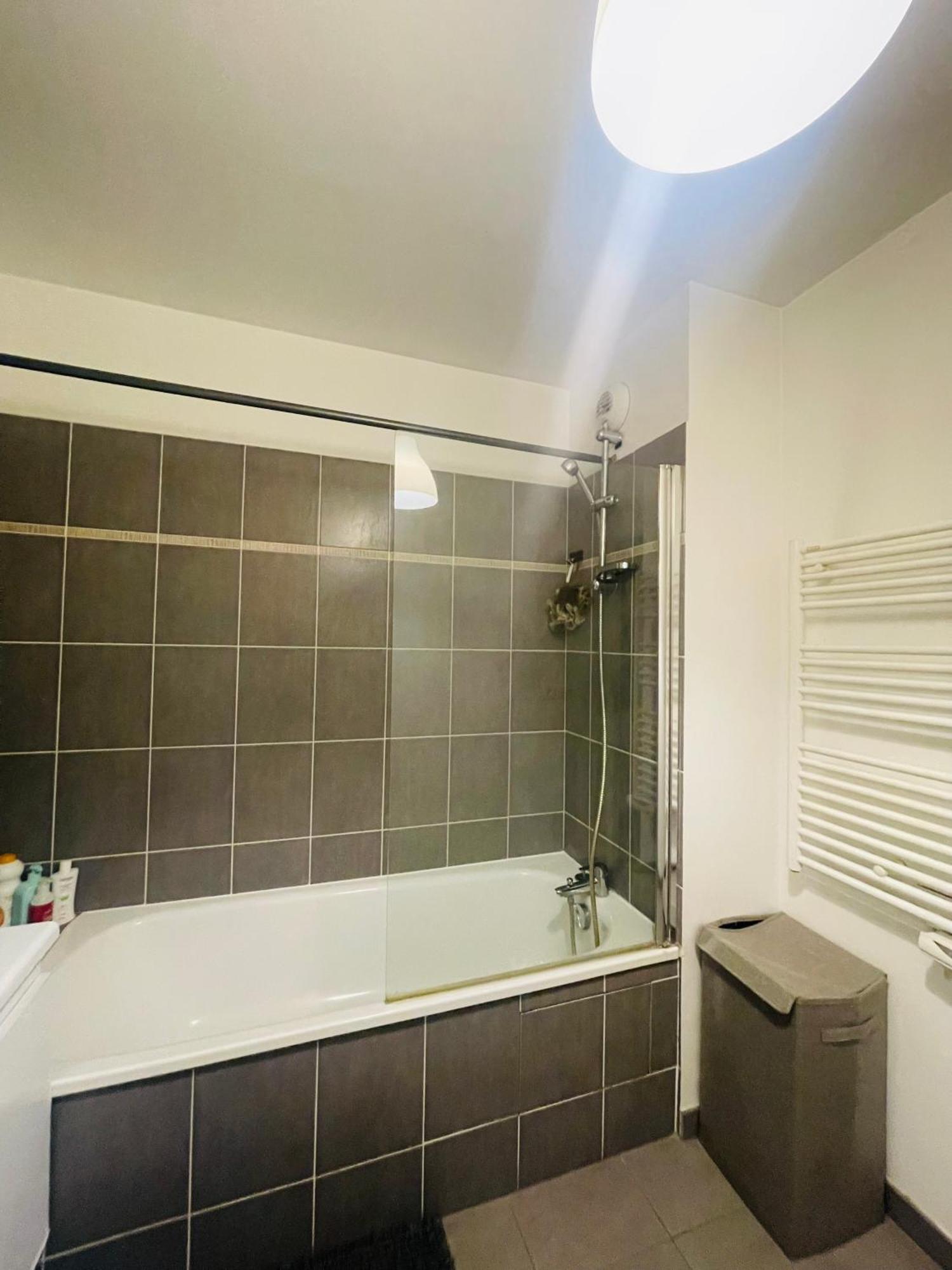 La Chambre Apartment Сен Дени Екстериор снимка